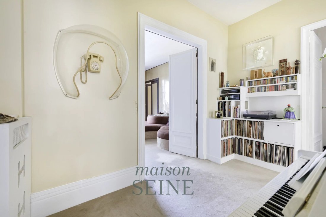 Apartment in Saint James-Général Koenig, Neuilly-sur-Seine, France 3 - 16880277