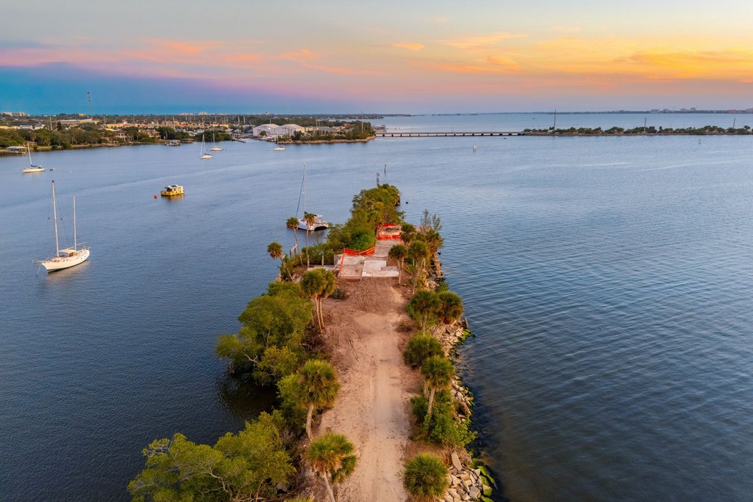 Land in Merritt Island, Florida, United States 5 - 16874006