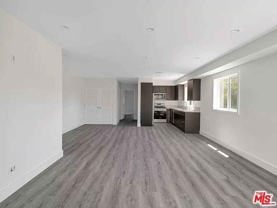 Los Angeles, California, United States 2 - 16886967