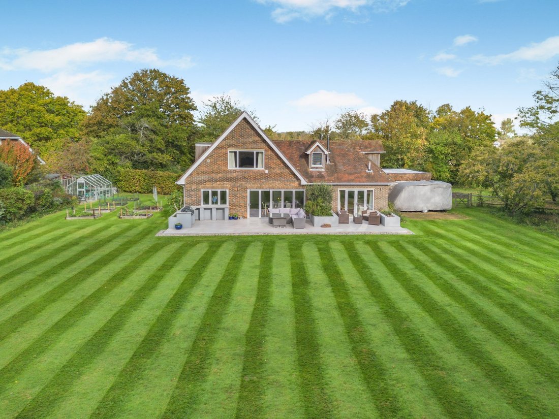 House in Birdham, England 2 - 16886926