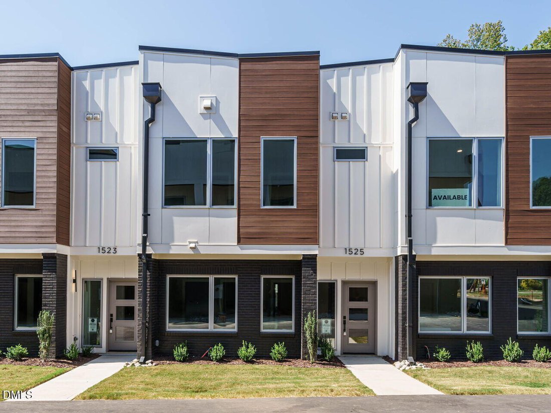 Townhouse in Raleigh, North Carolina, United States 1 - 16876311
