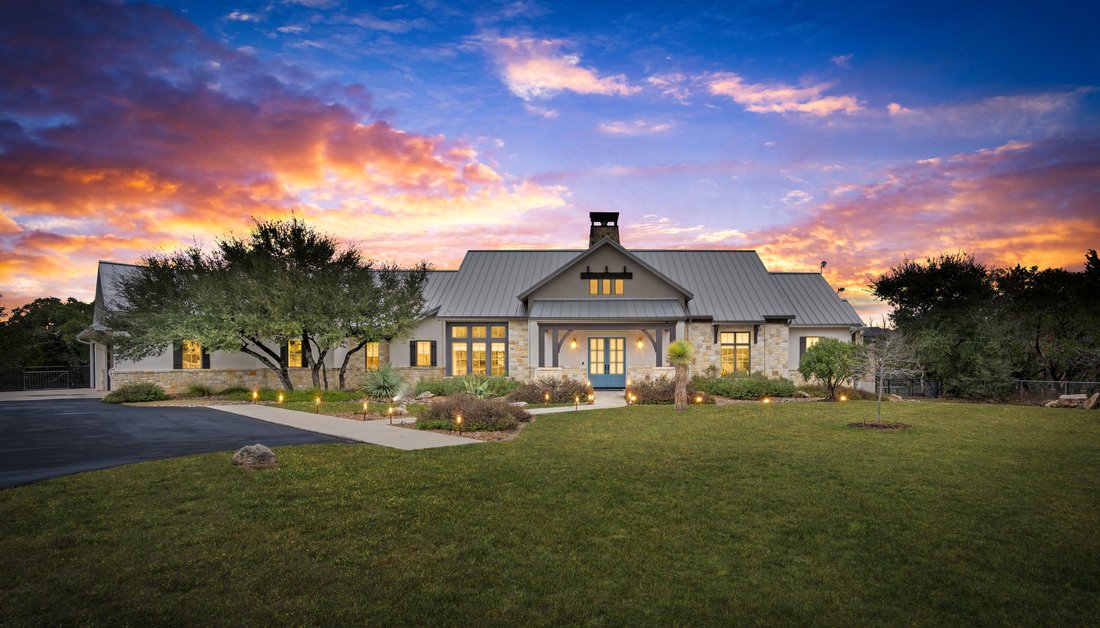 House in Bandera, Texas, United States 1 - 16881180