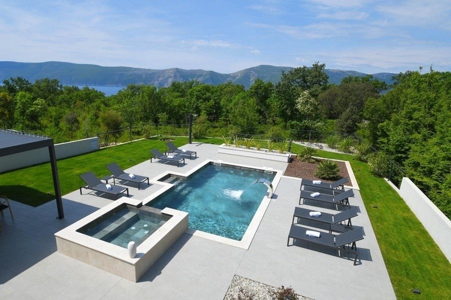 Villa in Vrh, Primorje-Gorski Kotar County, Croatia 1 - 16880548