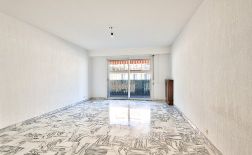 Apartment in Le Port, Nice, France 1