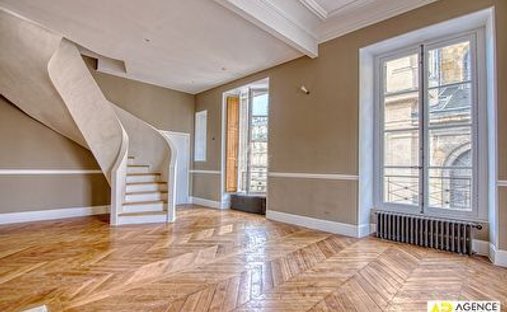 Castle for Sale in Versailles, Île-de-France, France