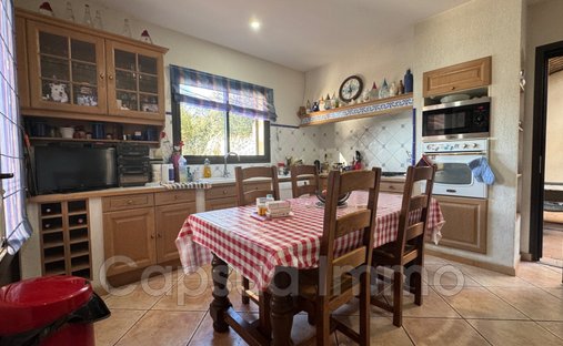 Castle for Sale in Béziers, Occitanie, France