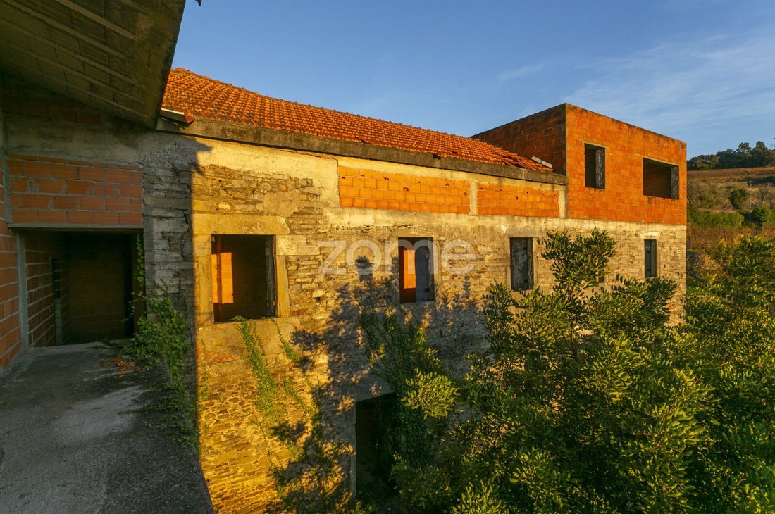 Finca in Oliveira, Vila Real District, Portugal 1 - 16882686