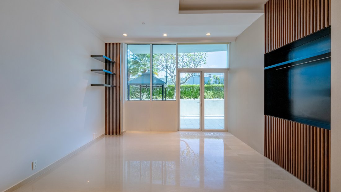 Apartment in Palm Jumeirah, Dubai, United Arab Emirates 2 - 16885221