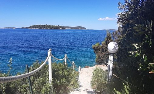 Mejasi, Split, Split-Dalmatia County 1