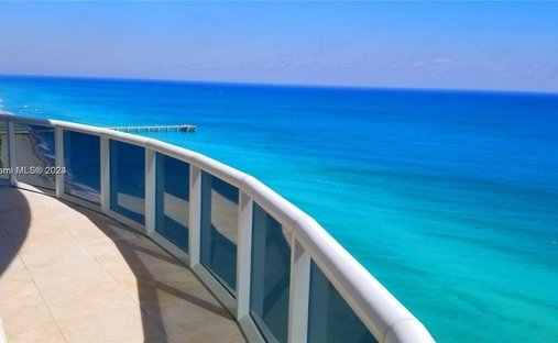 Condo in Golden Beach, Florida, United States 1