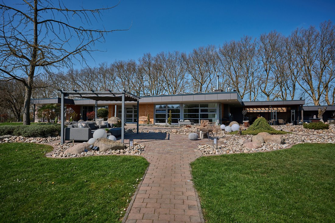 Bungalow in Wesel, North Rhine-Westphalia, Germany 2 - 16884604
