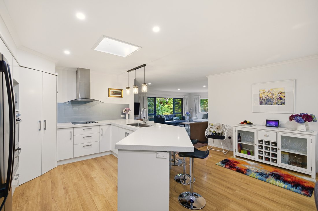 House in Aongatete, Bay of Plenty, New Zealand 5 - 16886297