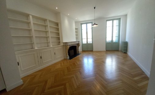 Beautifully Restored Chateau With Gites And Stables Toulouse