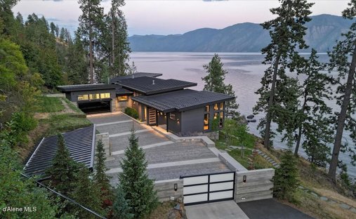House in Sagle, Idaho, United States 1