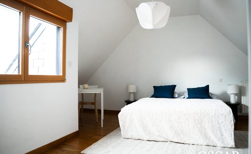 Vendée (85) 18th Century Listed Chateau Estate Of 42 Hectares