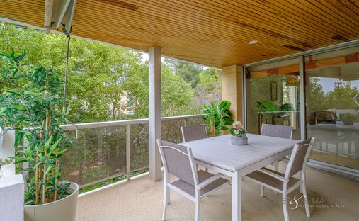 Castle for Sale in Aix-en-Provence, Provence-Alpes-Côte d'Azur, France