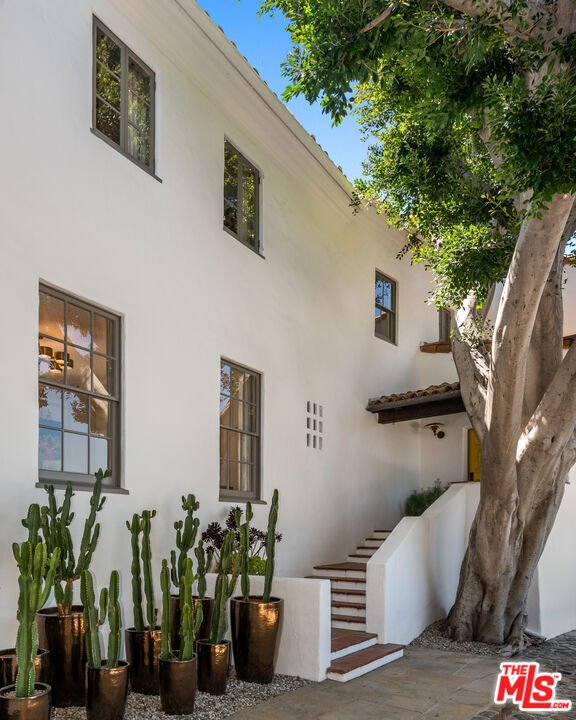 House in Los Angeles, California, United States 5 - 16889096