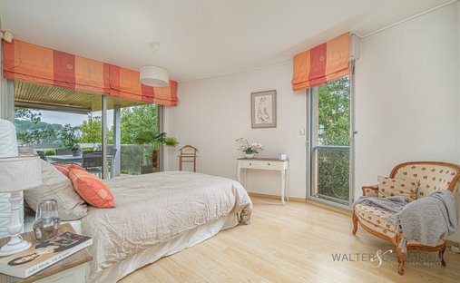 Castle for Sale in Aix-en-Provence, Provence-Alpes-Côte d'Azur, France