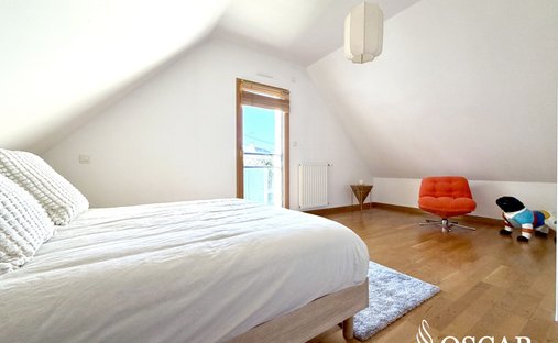 Vendée (85) 18th Century Listed Chateau Estate Of 42 Hectares