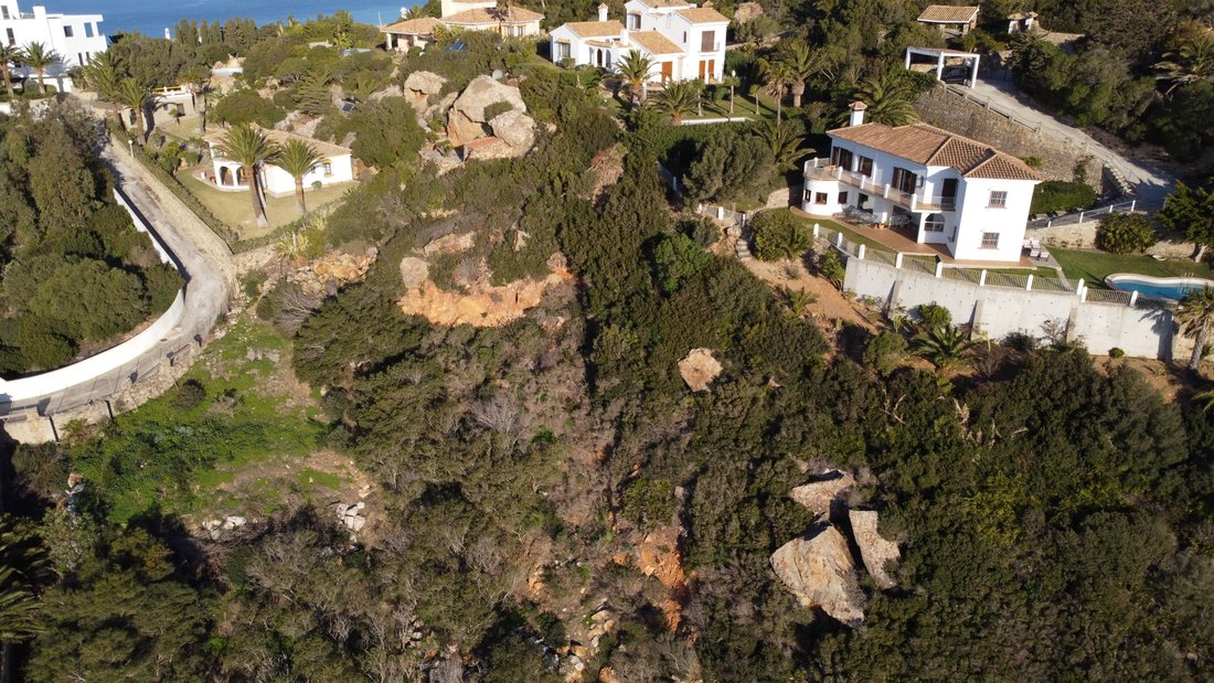 Land in Zahara de los Atunes, Tarifa, Andalusia 2 - 16888833