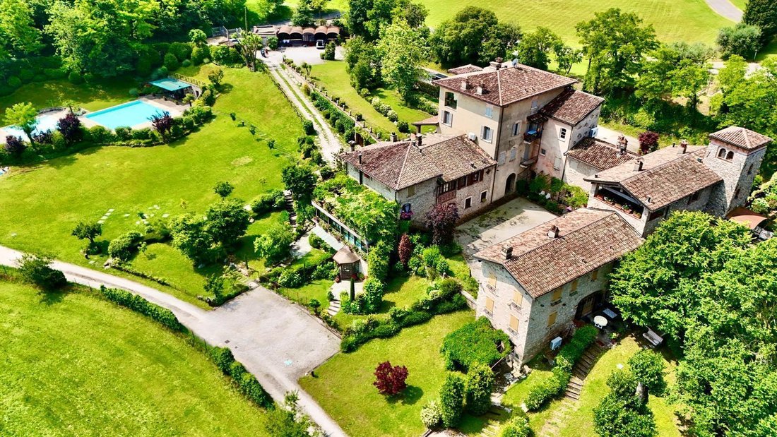 Apartment in Desenzanino, Desenzano del Garda, Lombardy 1 - 16889263