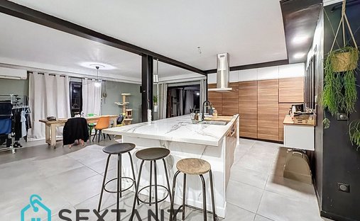 Perched In The Hills Of The Vire Valley, With 22 Hectares Of Land, A Listed Chateau From The