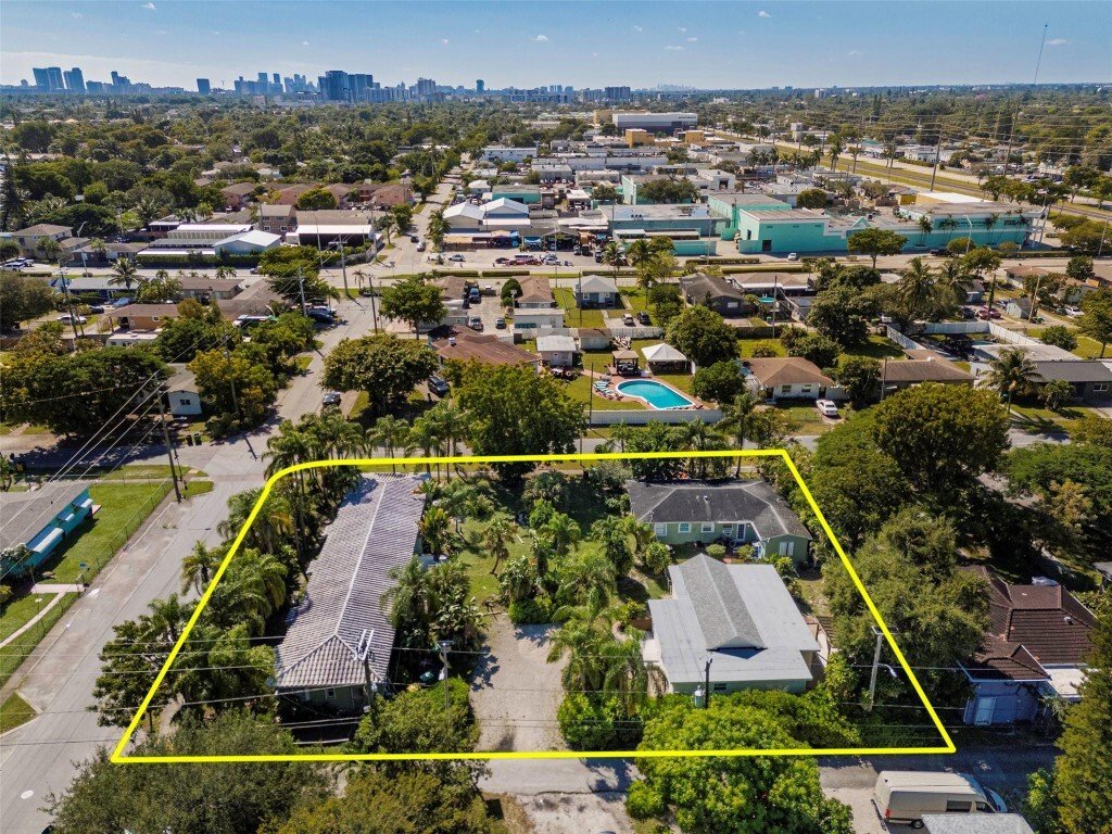 Dania Beach, Florida, United States 2 - 16667791