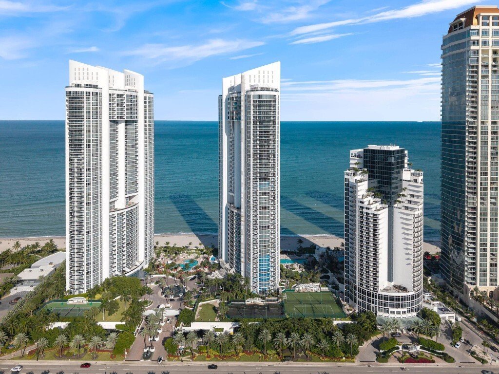 Condo in Sunny Isles Beach, Florida, United States 5 - 16633697