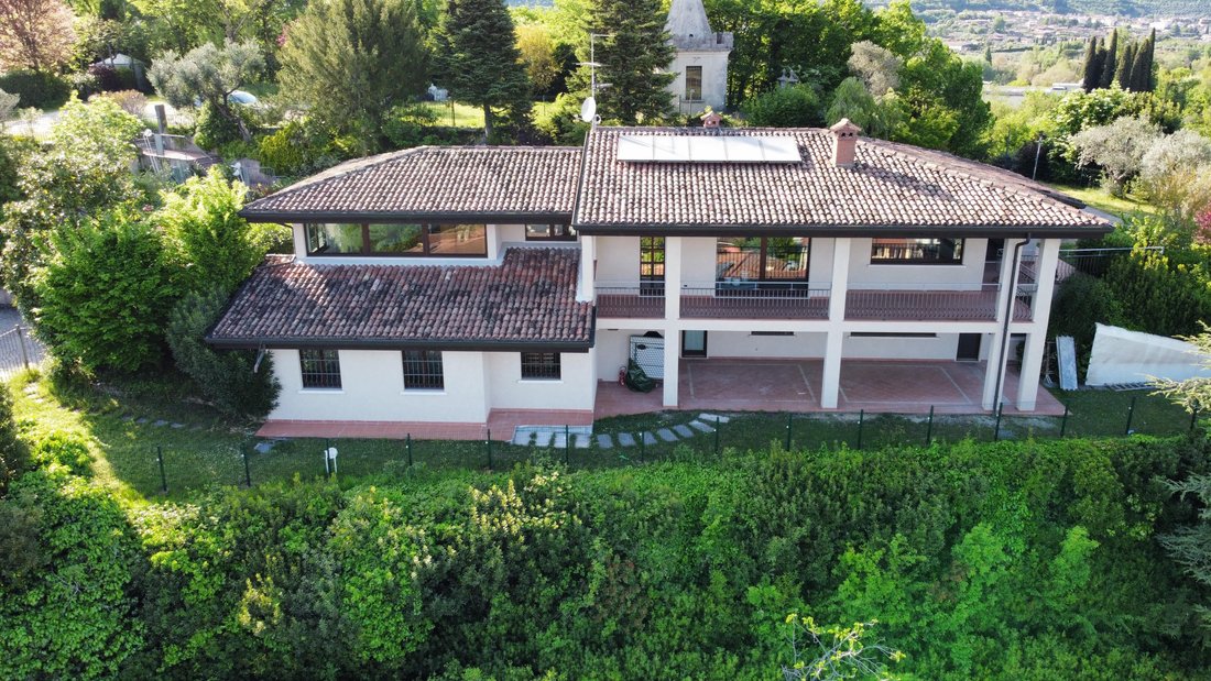 Villa in Soiano del Lago, Lombardy, Italy 1 - 16889864