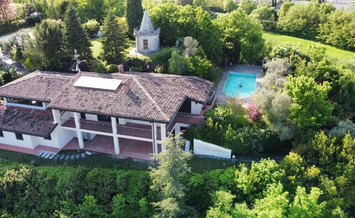 Castle for Sale in Montalto Dora, Italy