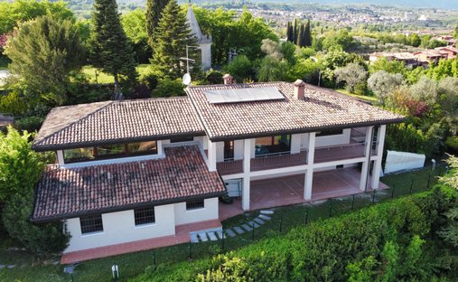 Castle for Sale in Montalto Dora, Italy