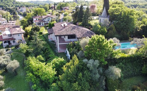 Castle for Sale in Montalto Dora, Italy