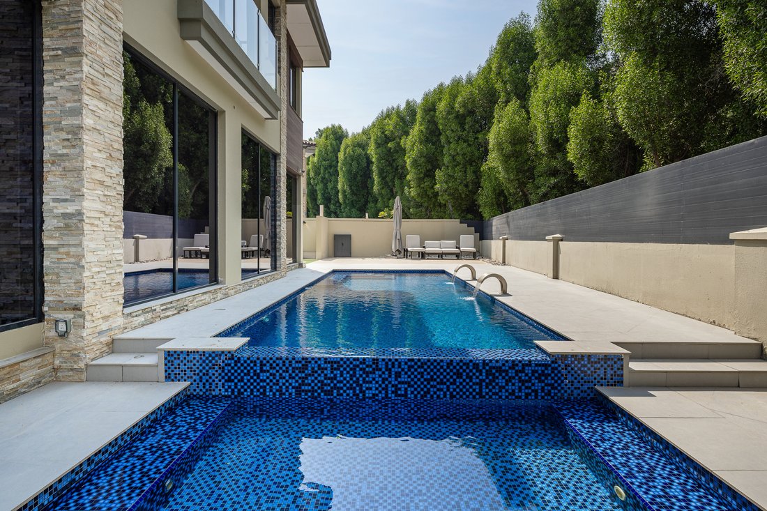 Villa in Jumeirah Golf Estates, Dubai, United Arab Emirates 1 - 16890597