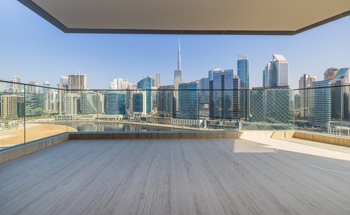 Apartment in Business Bay, Dubai, United Arab Emirates 1
