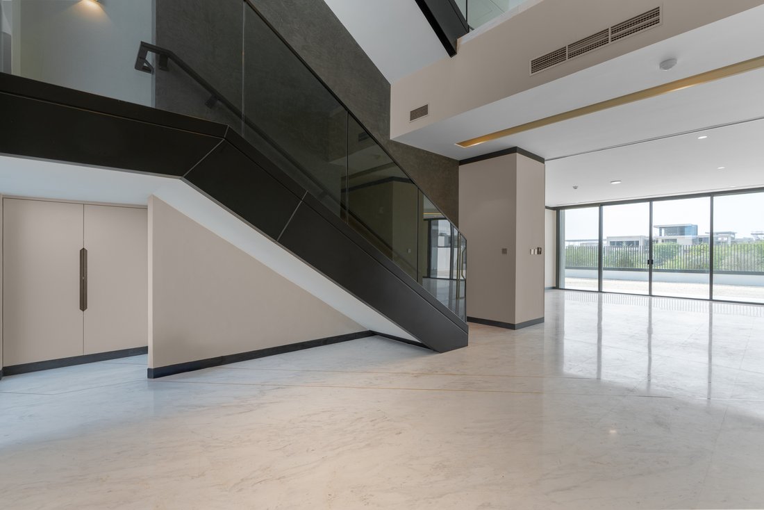 Villa in Hadaeq Sheikh Mohammed Bin Rashid, Dubai, United Arab Emirates 1 - 16889787