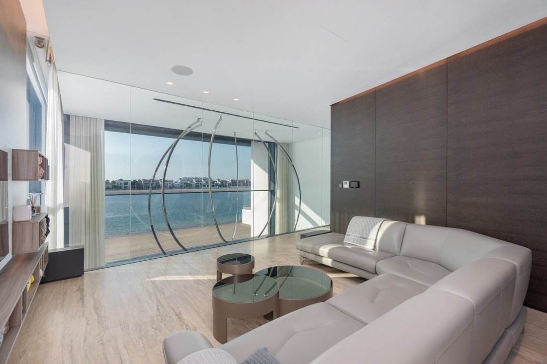 Villa in Palm Jumeirah, Dubai, United Arab Emirates 2 - 16890059