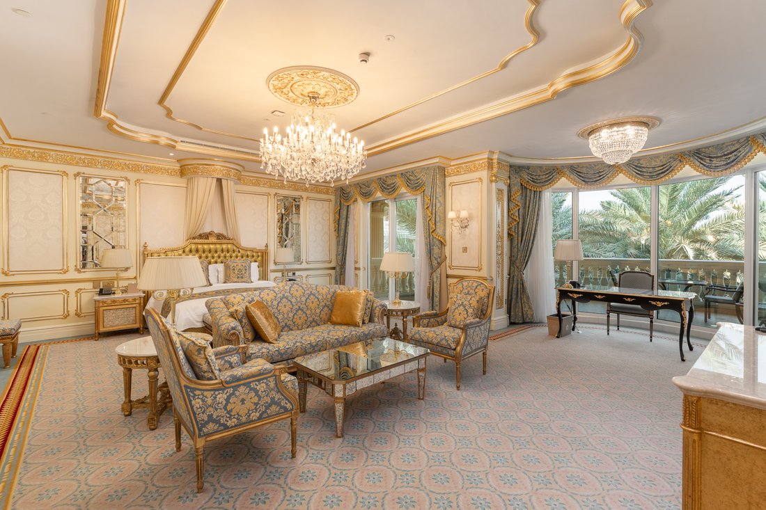 Villa in Palm Jumeirah, Dubai, United Arab Emirates 2 - 16890636