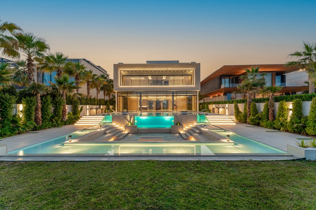Villa in Jumeirah Bay, Dubai, United Arab Emirates 1 - 16890653