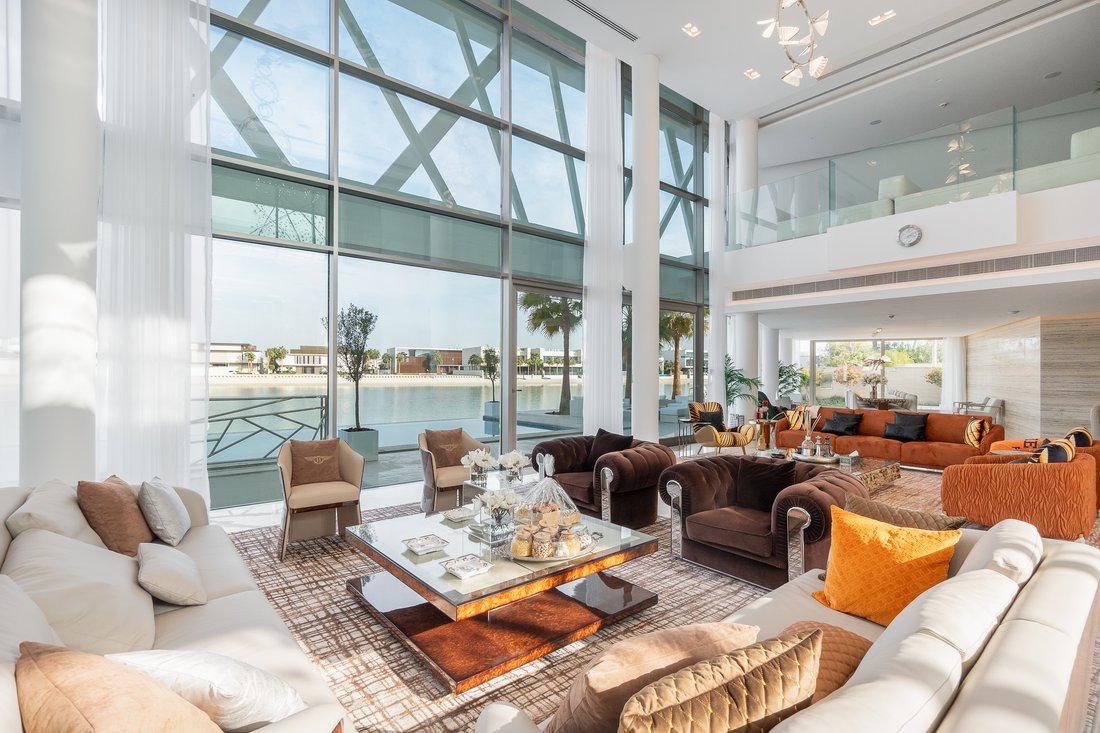 Villa in Palm Jumeirah, Dubai, United Arab Emirates 2 - 16890135