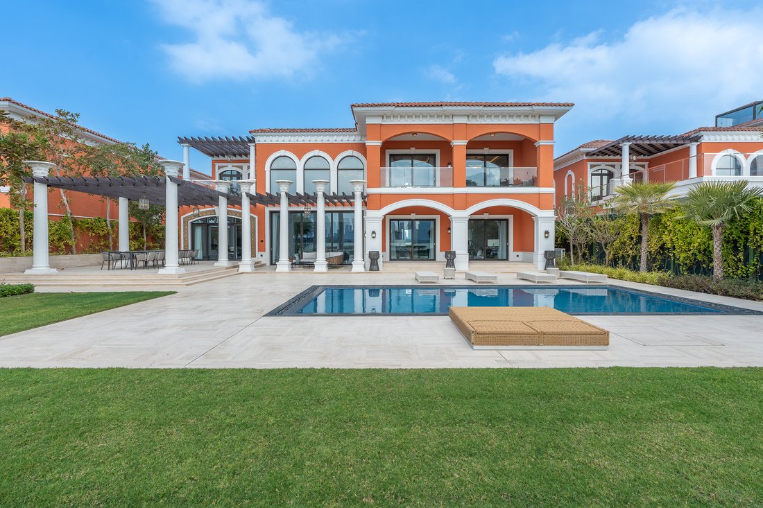 Villa in Palm Jumeirah, Dubai, United Arab Emirates 2 - 16890322