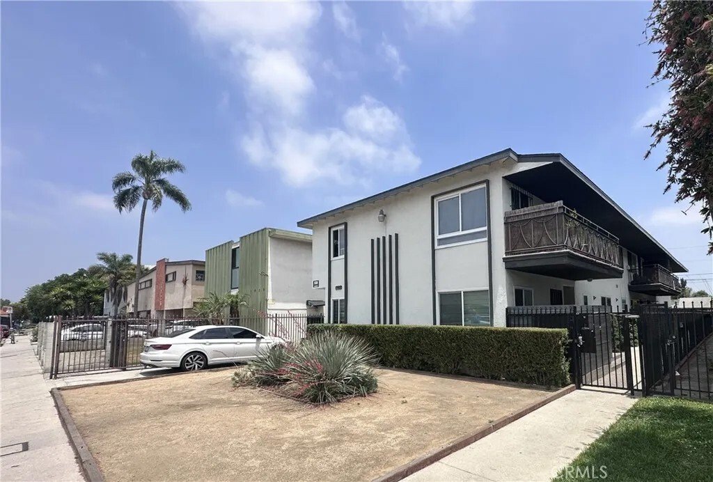 Los Angeles, California, United States 1 - 16889665