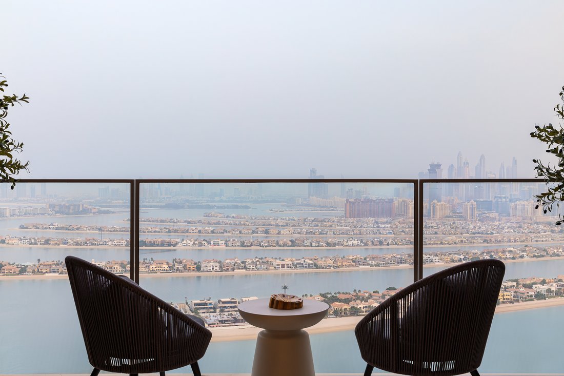 Apartment in Palm Jumeirah, Dubai, United Arab Emirates 1 - 16890723