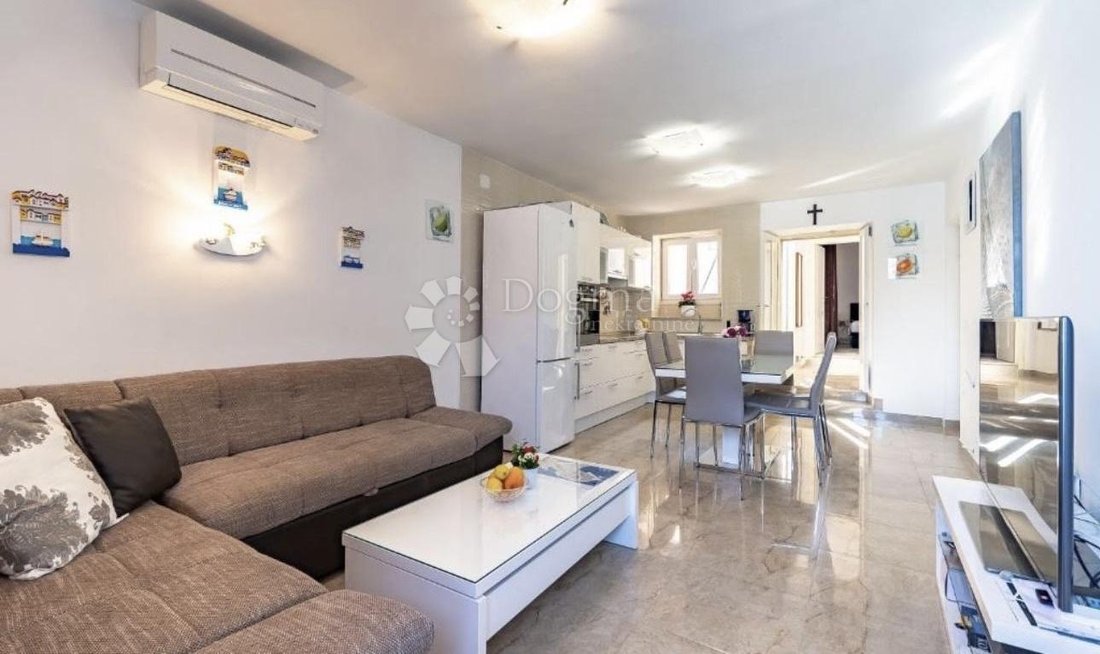 House in Gradski kotar Stari grad, Korcula, Dubrovnik-Neretva County 5 - 16890298