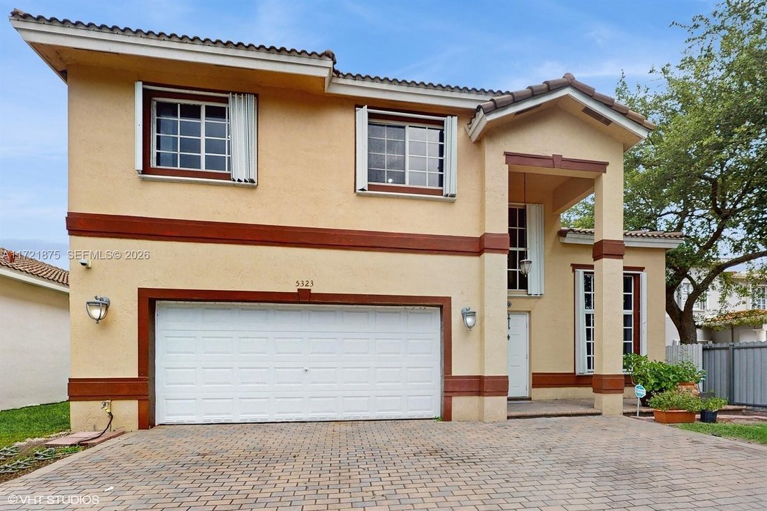 House in Doral, Florida, United States 2 - 16640423