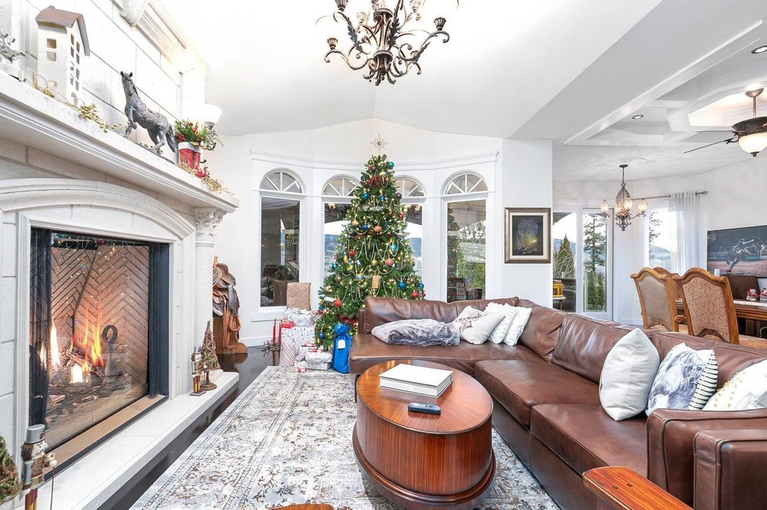 House in Kelowna, British Columbia, Canada 5 - 16889312