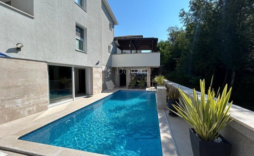 House in Dobrinj, Primorje-Gorski Kotar County, Croatia 1