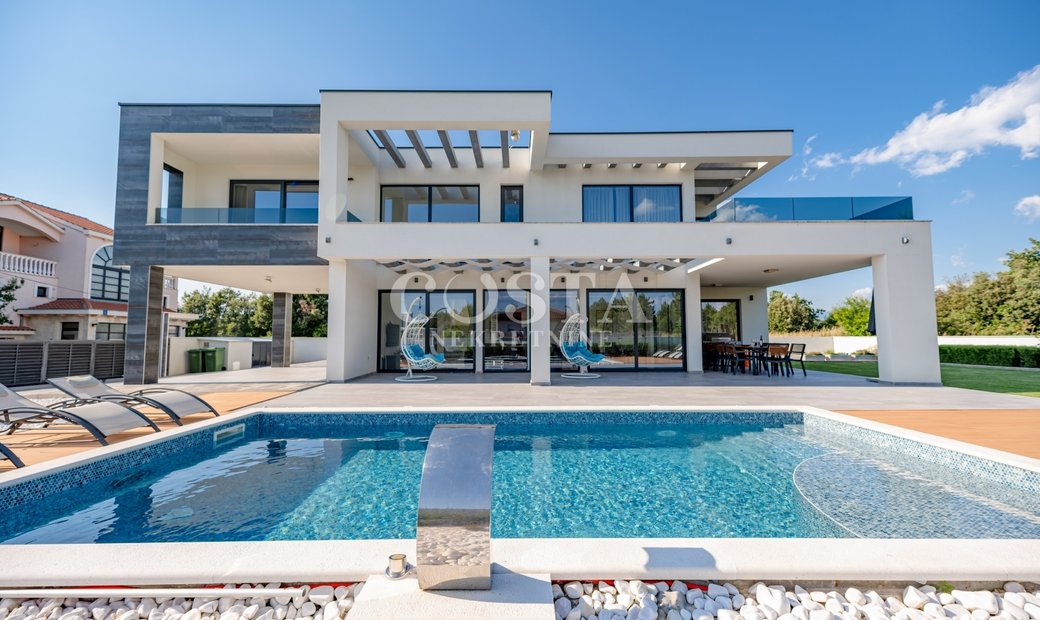Zadar, Zaton Moderne Villa Mit Pool In Ruhiger In Zaton, Zadar ...