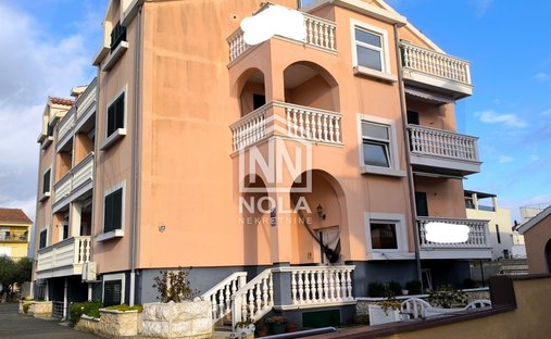 Casa en Srima, Condado de Šibenik-Knin, Croacia 1