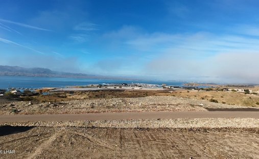 Land in Lake Havasu City, Arizona, United States 1