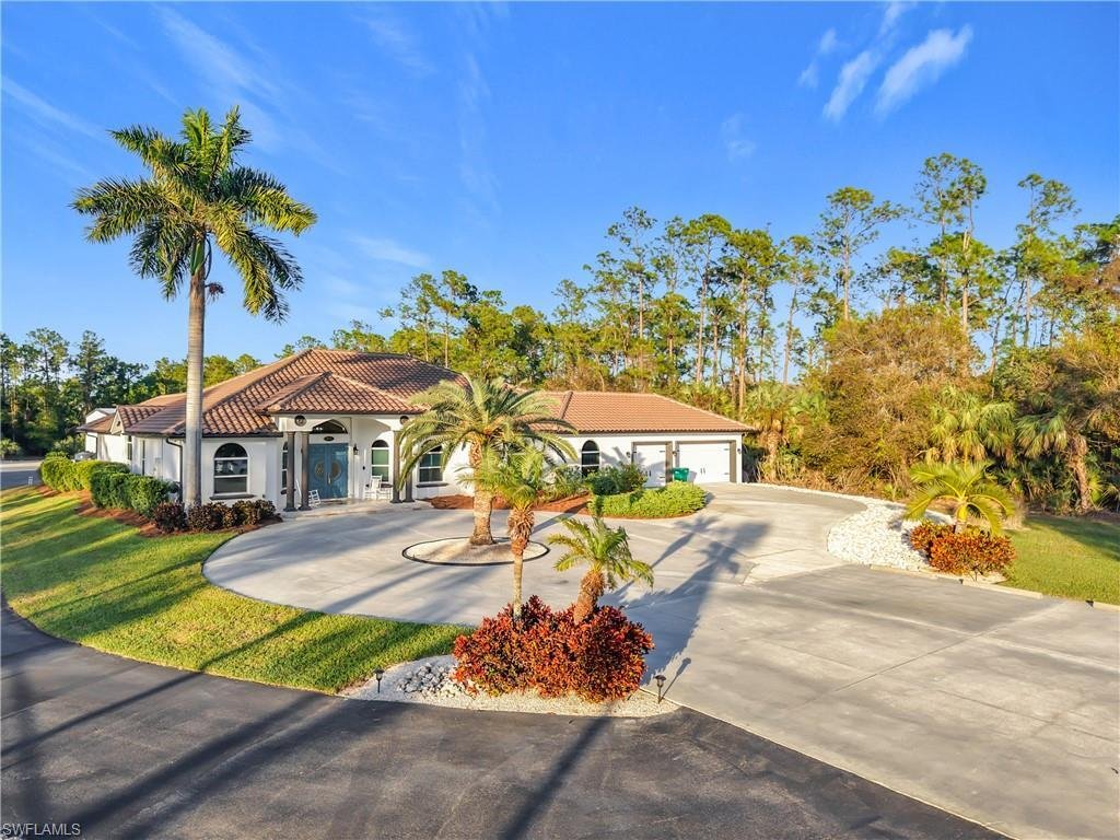 House in Naples, Florida, United States 5 - 16885617